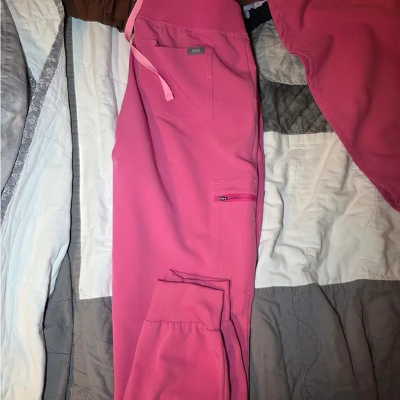 Figs F’ing Pink Track Pants Joggers Set - Picture 4 of 6